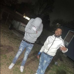 Meet your Posher, Ejayy